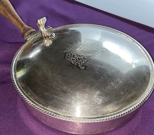 Vintage silent butler crumb