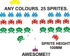 SPACE INVADERS RETRO COOL WALL