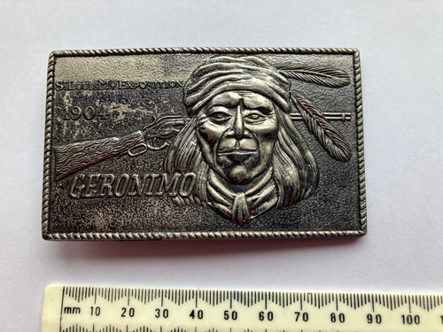 Vintage metal belt buckle - belt,