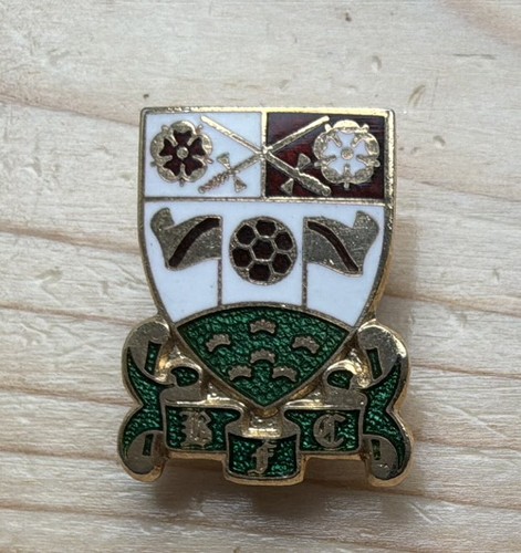 Old vintage barnet - old, badge