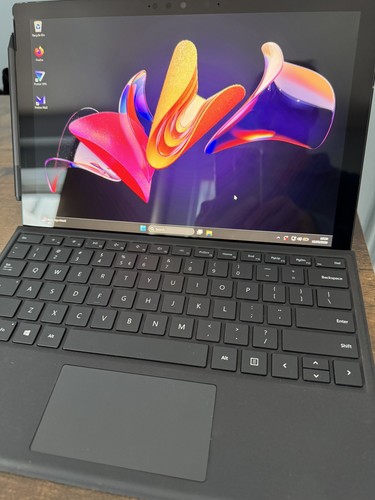 Microsoft surface pro i7 - 7,