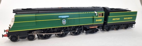 Hornby r2220 battle britain - hornby,