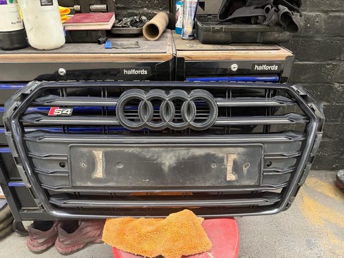 Audi gloss black - a4, grill
