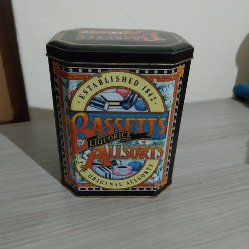 Vintage bassett liquorice - vintage,