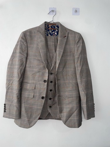 Men suit next piece - 3,