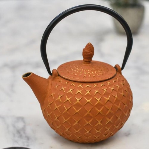 Vibrant orange gold - gold, cast