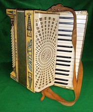 Art Deco Vintage Soprani