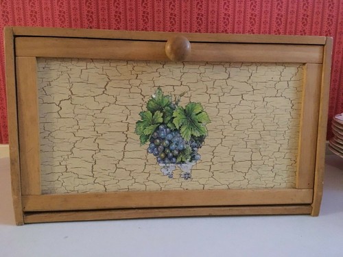 Farmhouse style wooden - farmhouse, bread