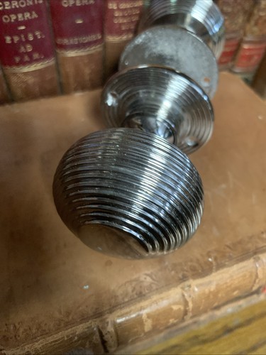 Pair heavy beehive door knobs - beehive,