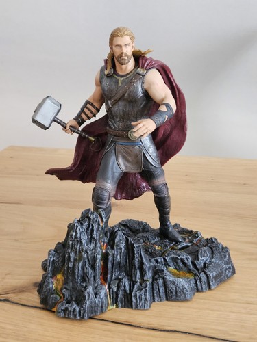 Diamond select toys - toys, marvel