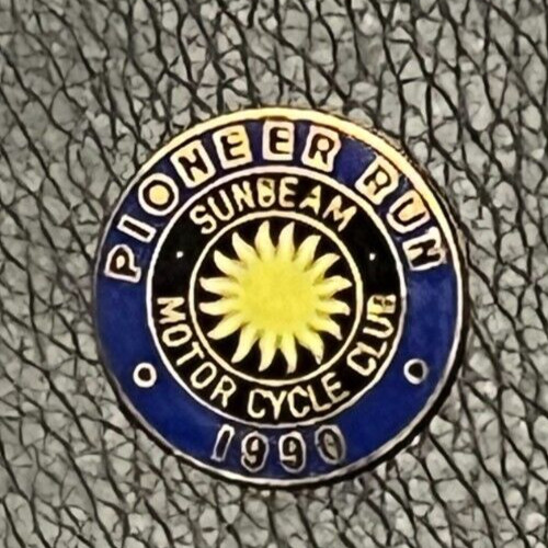 Motorcycle pin badge - badge, sunbeam