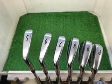 Titleist Right Handed Iron Set