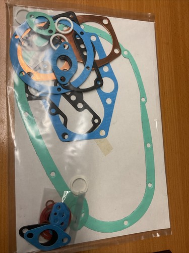 Triumph complete gasket set - triumph,