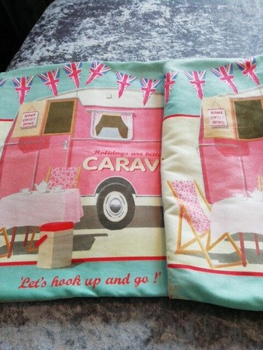 Vintage style caravan - vintage, cushions