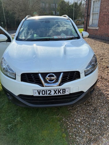 White nissan qashqai 5 dci - nissan, 1.5