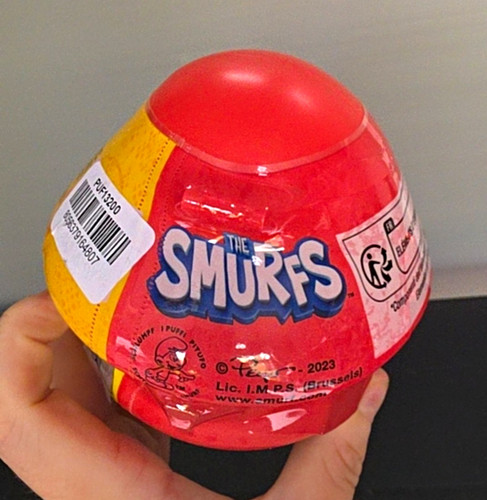 The smurfs surprise capsule - the,