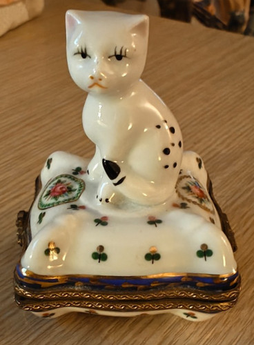 Limoges cat trinket - , box
