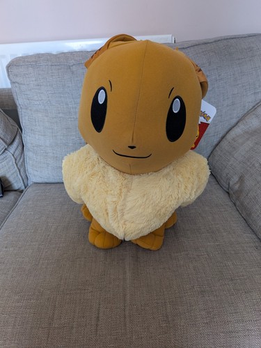Giant eevee pokémon - giant,