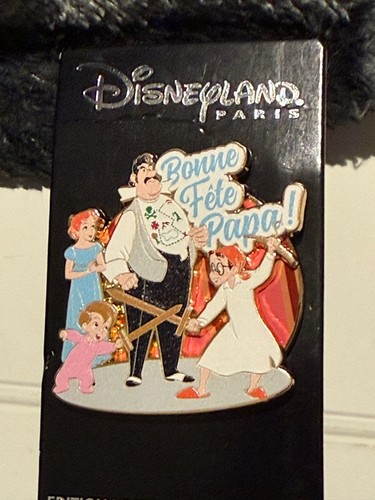 Disneyland paris happy - paris,