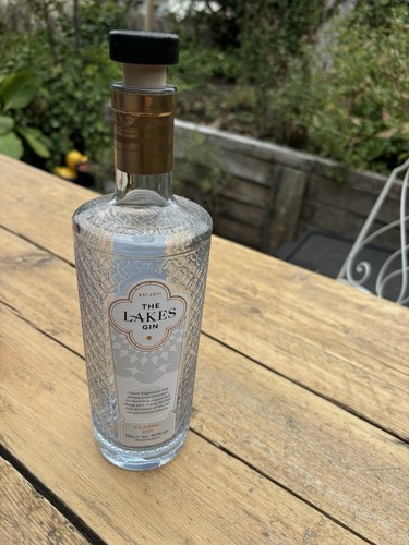 Empty the lakes - gin, for