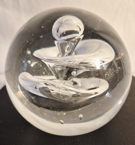 Art glass controlled bubble - art,