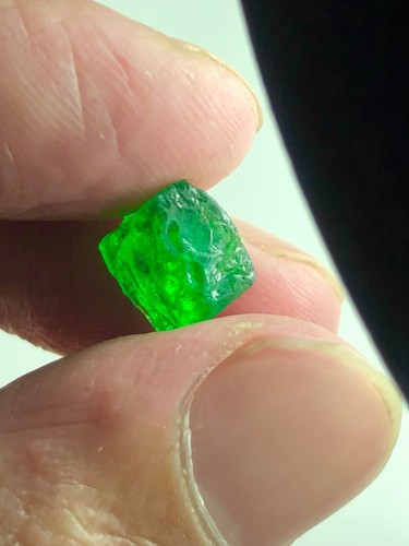 60carat mindblowing rough - 4.60carat,