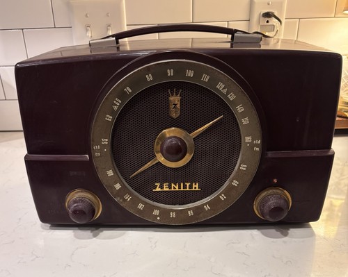 Antique zenith radio model - antique,