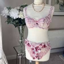 34B  Triumph amourette charm