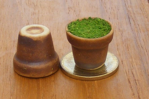 Dolls house round filled - dolls,