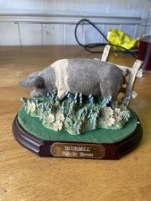 compton woodhouse figurine Pigs In Blossom Bluebell 