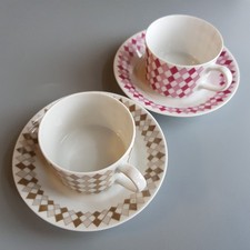 Arabia Finland Pajazzo Ceramic coffee cup saucer 12cm checks vintage 1960s CHIP