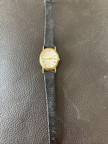 Accurist vintage gold ladies - vintage,