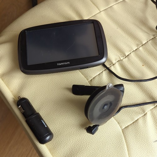 Tomtom car sat nav - car,