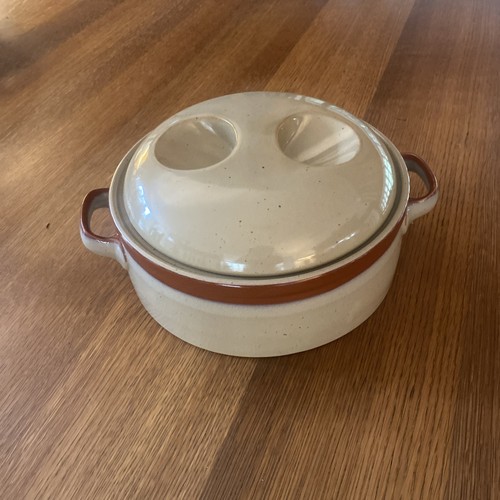 Stoneware casserole dish with - stoneware,