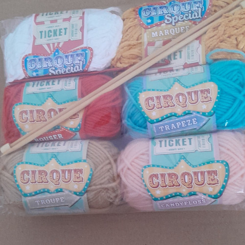 Cirque double knit acrylic - dk,