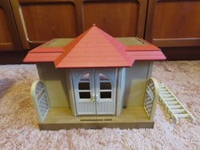 SYLVANIAN FAMILIES WILLOW HALL