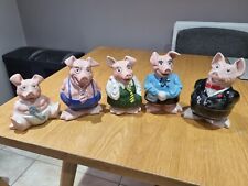 NatWest Family of Pigs