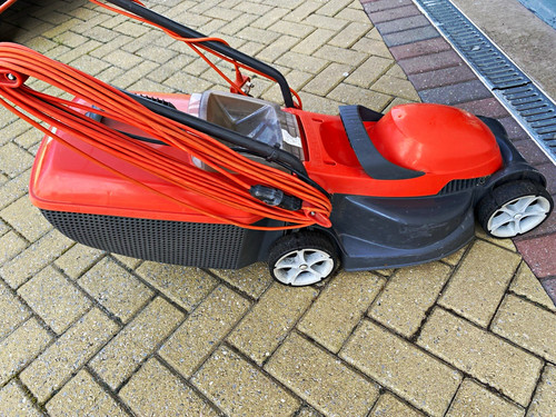 Flymo lawnmower good - lawnmower,