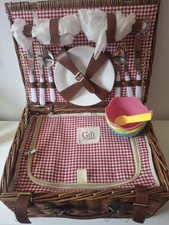 Gift Company 2 Person Fitted