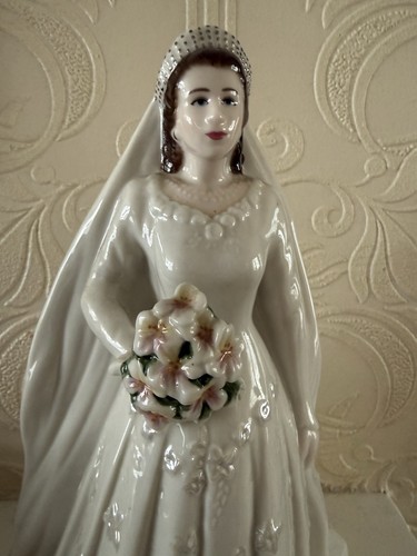 Royal doulton queens wedding - royal, wedding.