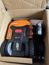 Worx WR184E landroid S400 Automatic Robotic Lawn Mower 400m2 Gardens New