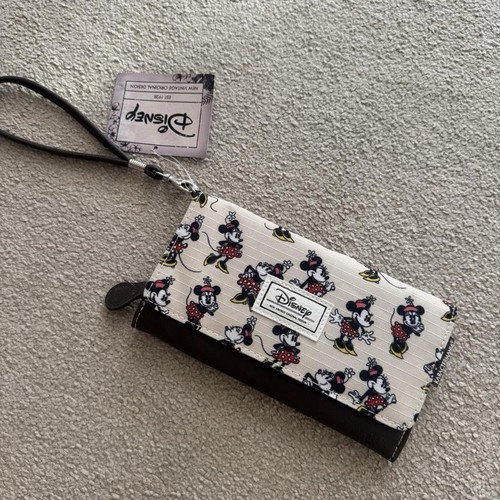 Disney minnie mouse - mouse, around