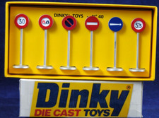 French NOREV DINKY 40 INTERNATIONAL ROAD SIGN Set 6 Diecast TRAFFIC SIGNS & BOX