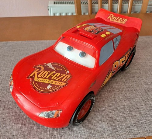 2005 disney pixar cars - 2005,