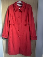 Beautiful Red Boden