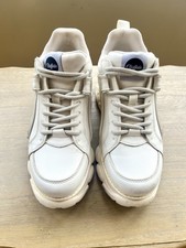 Buffalo London Corin White