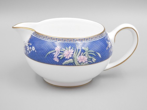 Wedgwood blue siam squat milk - blue,