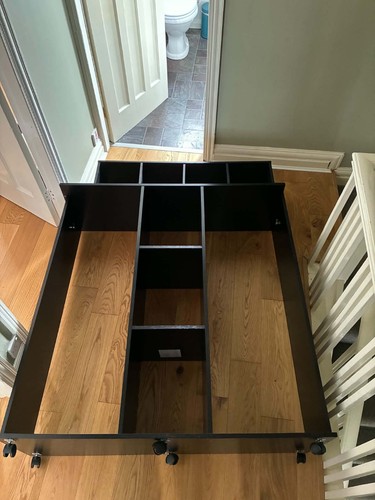 Open wardrobe with central - open,