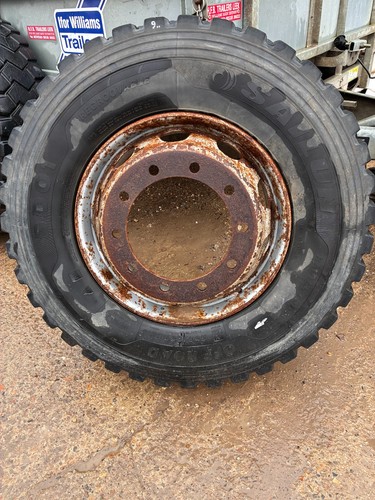 Trucks lorry tyres wheels 295 - tyres,