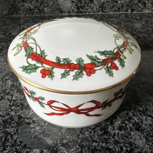 Royal worcester holly ribbons - holly,